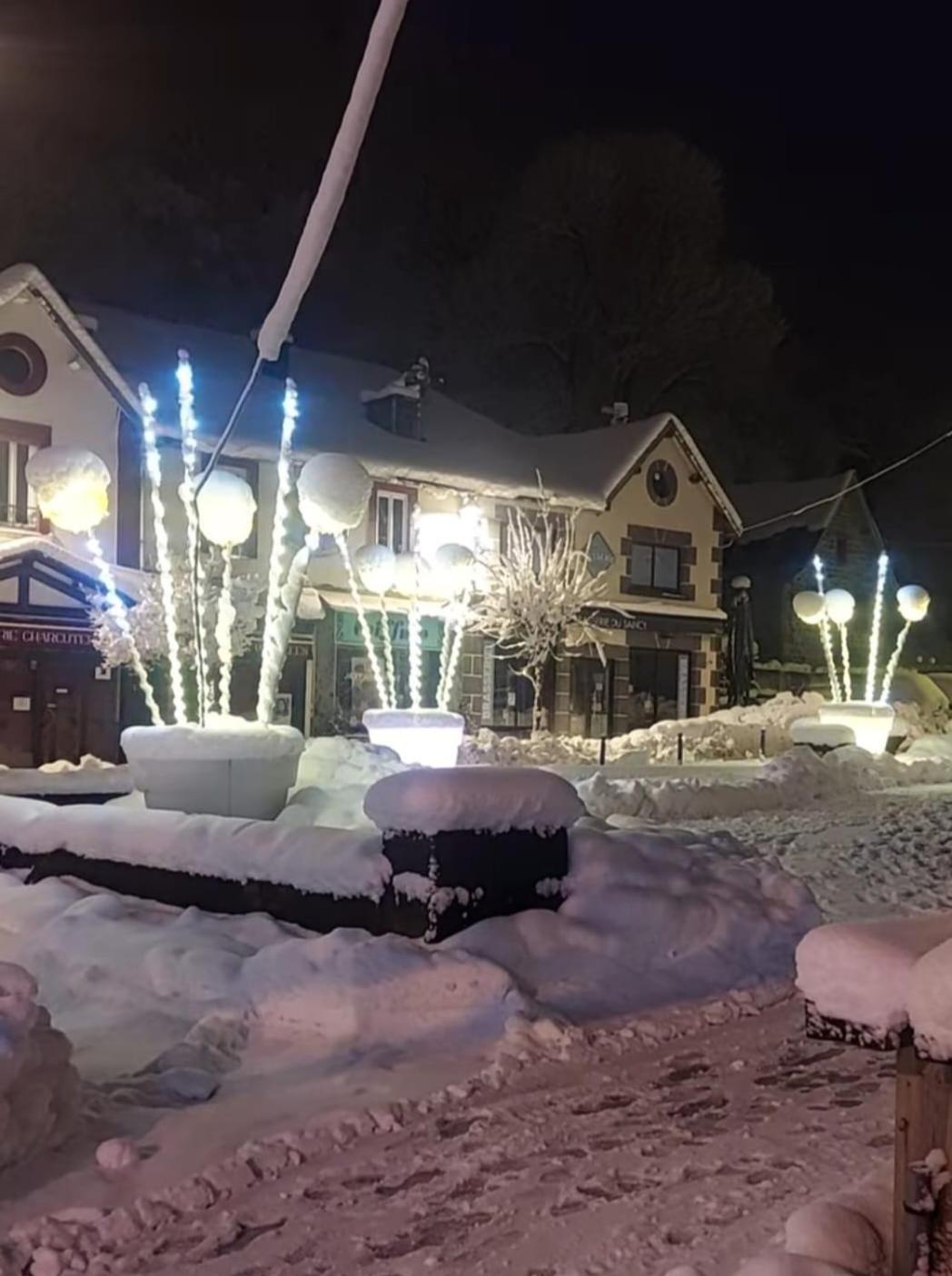 Appartement Au Coeur Du Mont-Dore Kültér fotó